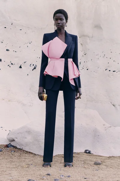 Look 27